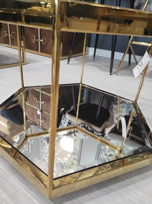 Mūza Glass Coffee Table with Mirrored Surface