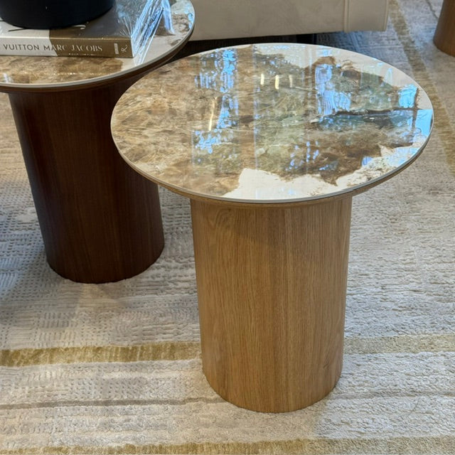 Pando  Modern oak Table